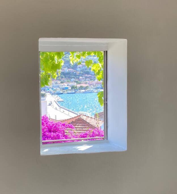 Stylish Vathy Studio With Sea View Exteriör bild
